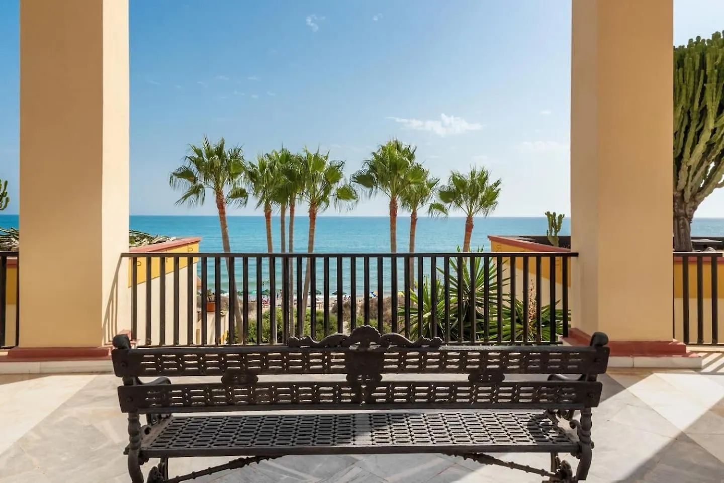 Oleholidays 217 Romana Playa Junto Al Mar Marbella Apartment